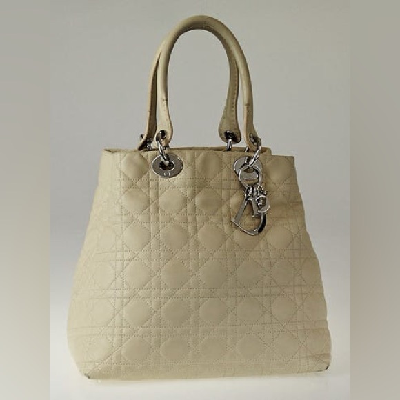 Christian Dior Beige Lady Dior Bag - Picture 15 of 17